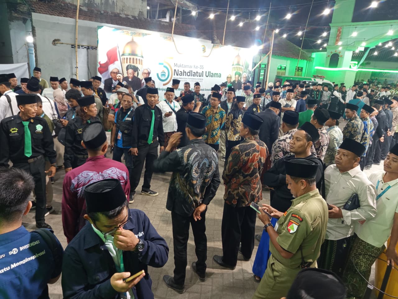 Detik-detik Pemilihan Ketua Pbnu Dan Rais Aam, Suasana Menegangkan Terasa Di Area Gsb Tambakberas